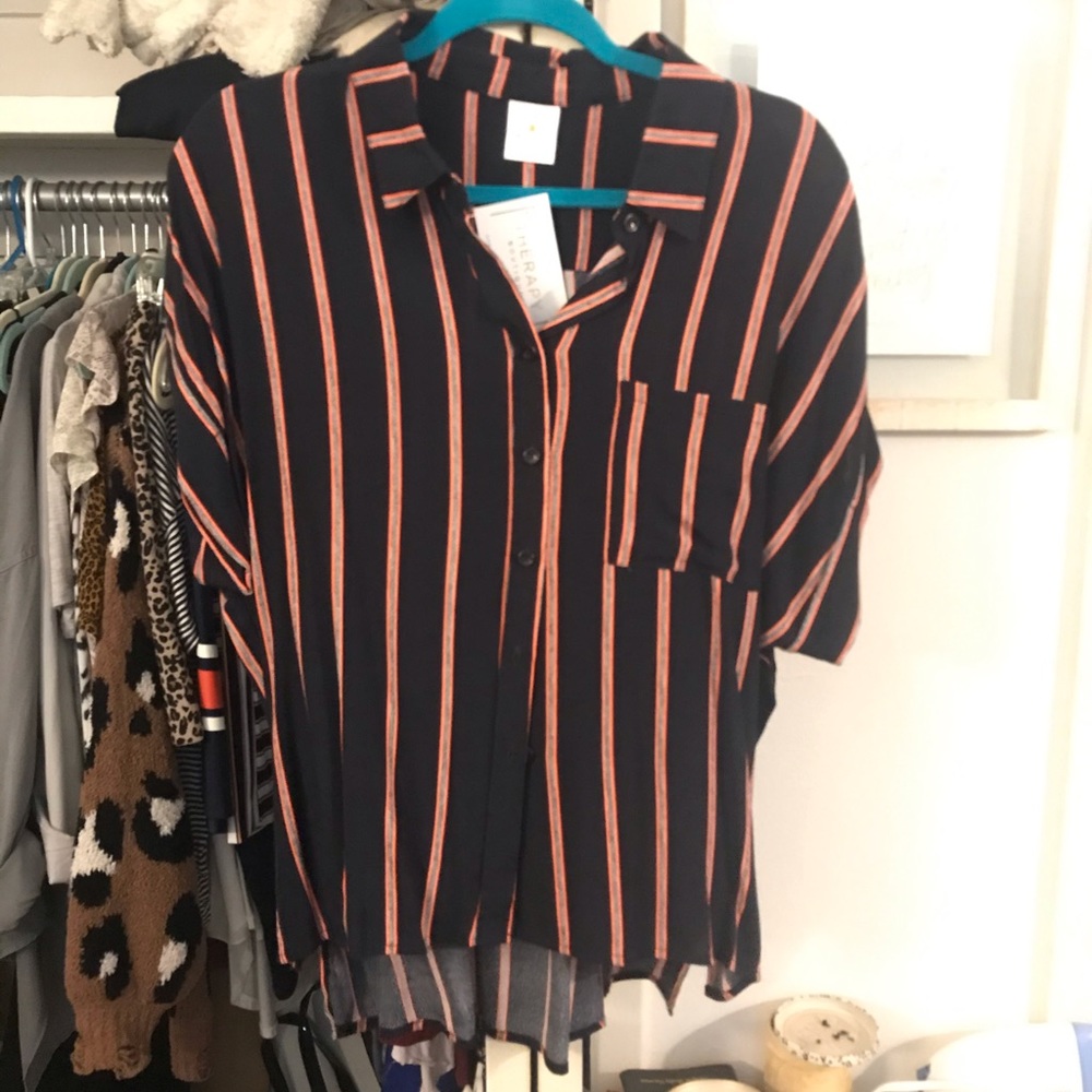 Hi-lo Front Pocket Hi-Lo Tunic Blouse
